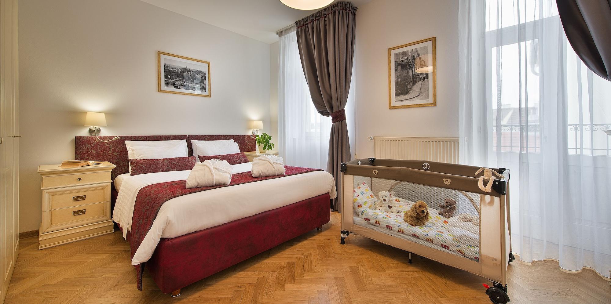Hotel Suite Home Praga Exterior foto