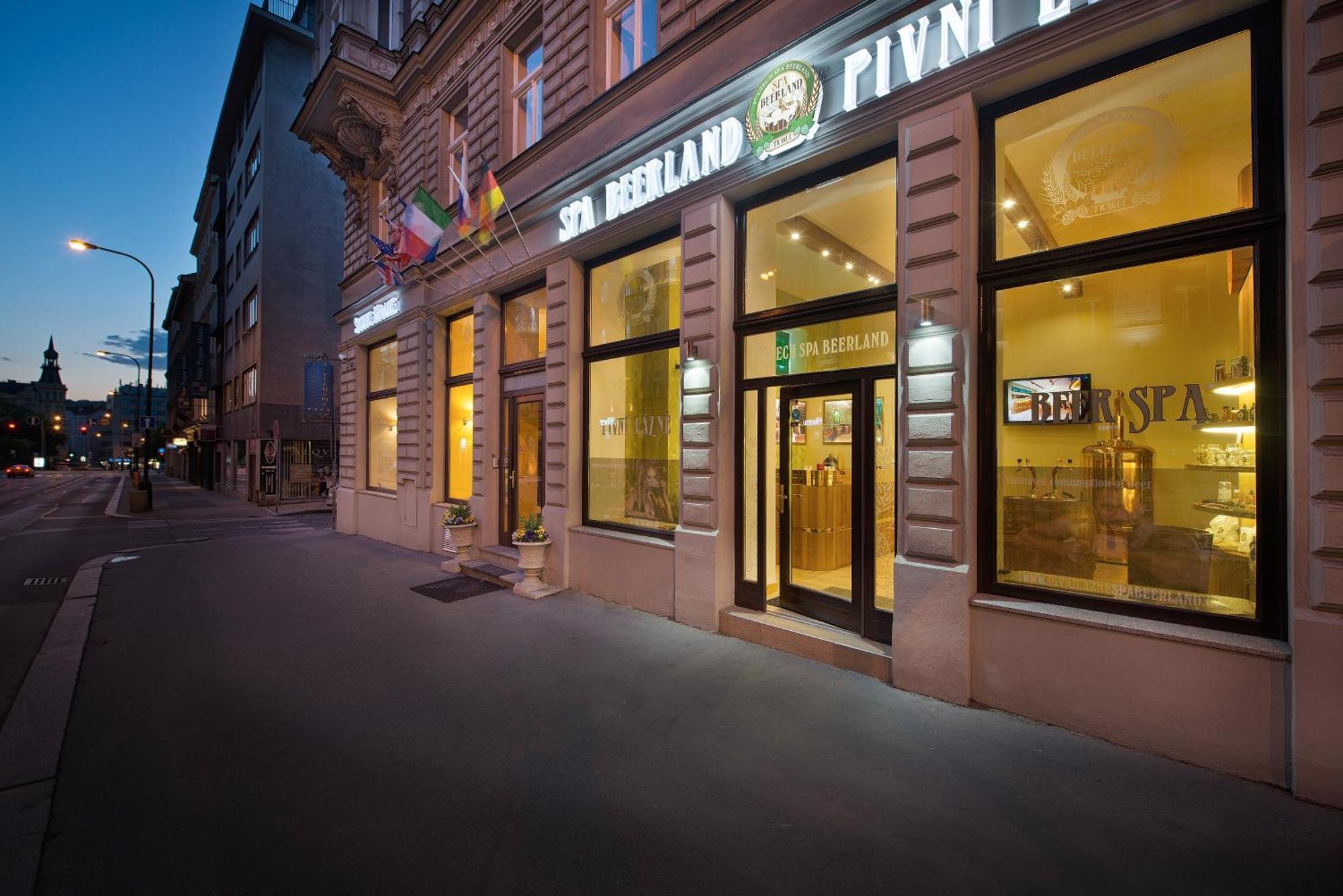 Hotel Suite Home Praga Exterior foto