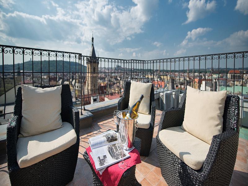Hotel Suite Home Praga Exterior foto