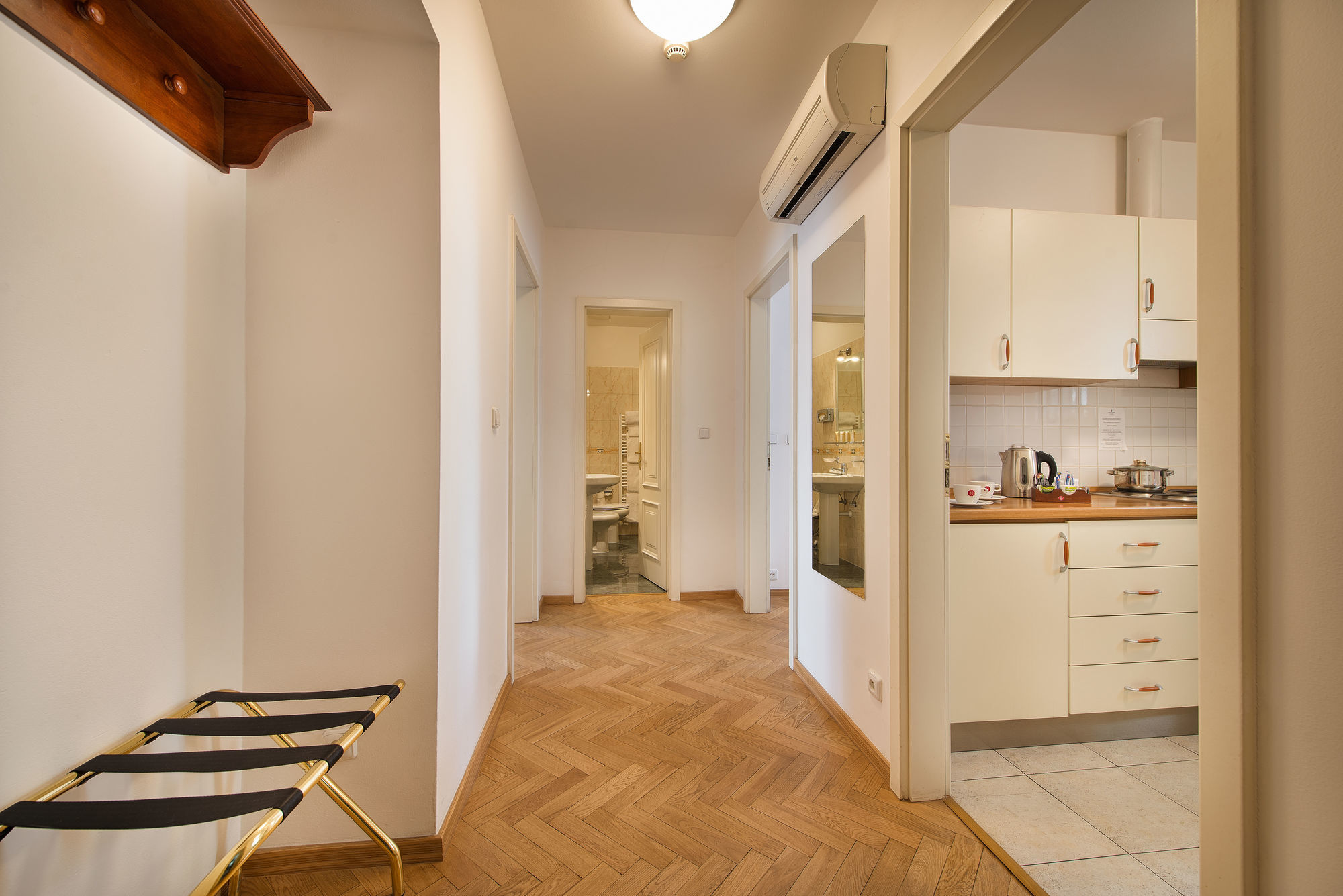Hotel Suite Home Praga Exterior foto