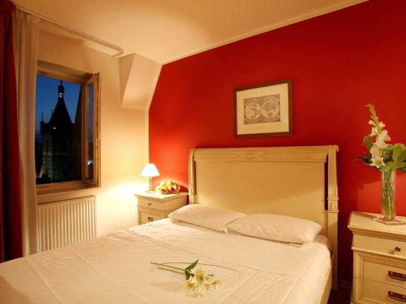 Hotel Suite Home Praga Exterior foto