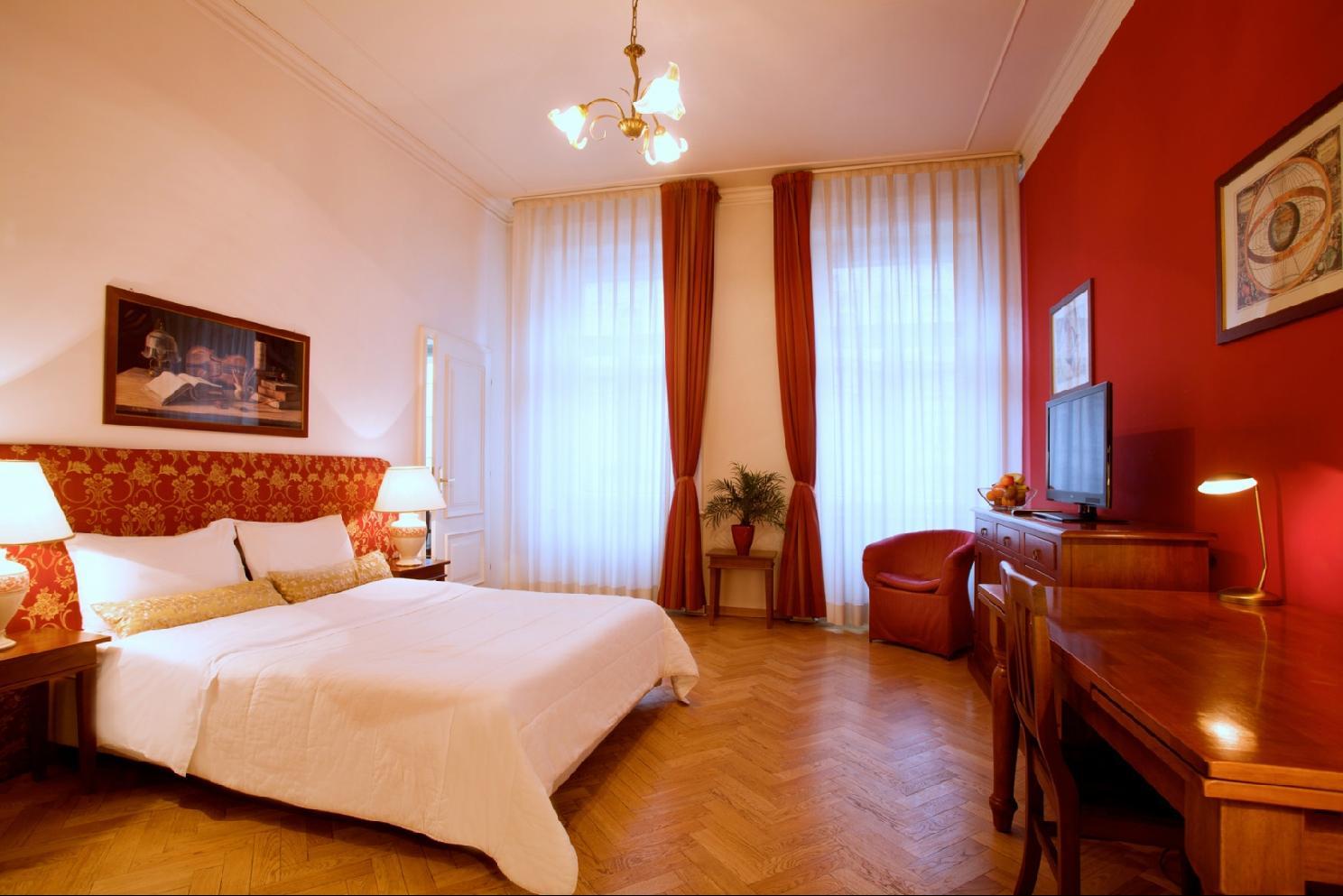 Hotel Suite Home Praga Habitación foto